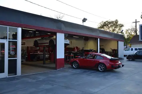 PORSCHE Service - Scientific Automotive in Pasadena