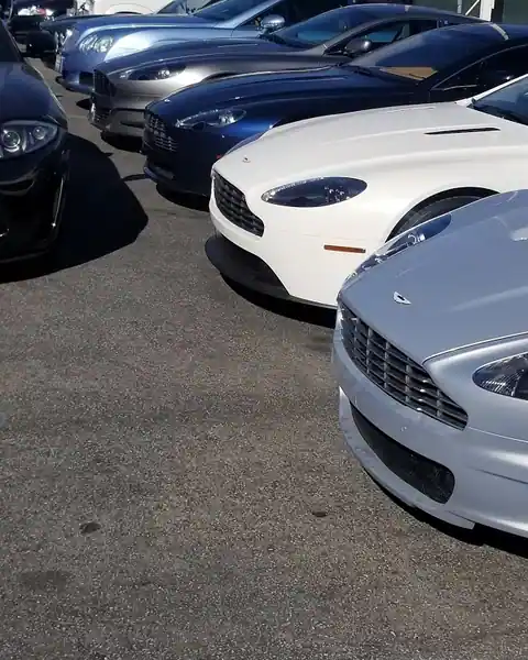 Pasadena Motor Cars in Pasadena