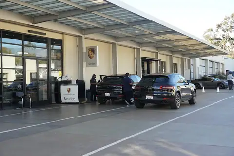 Rusnak/Pasadena Porsche Service & Parts in Pasadena