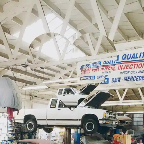 Vince's Auto Service in Pasadena