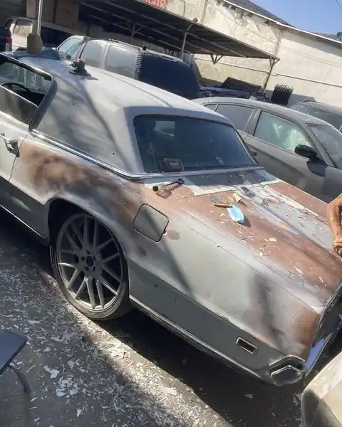 Benjy’s auto body in Perris