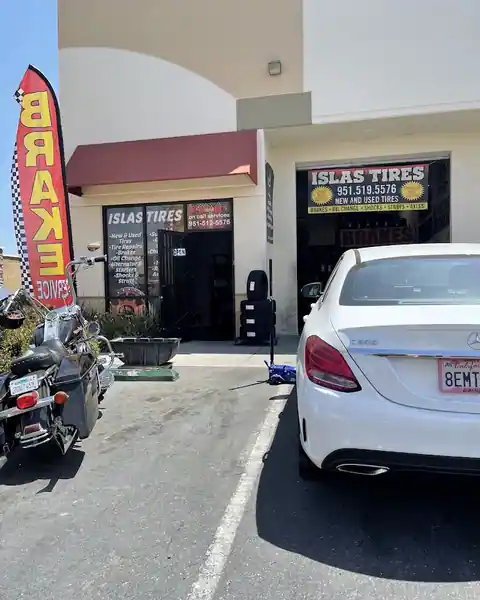 Islas Tires in Perris