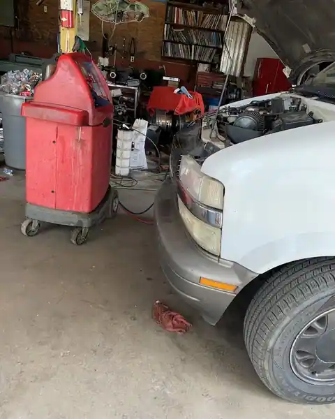 Roberto's Auto Electric and Auto Repair in Perris