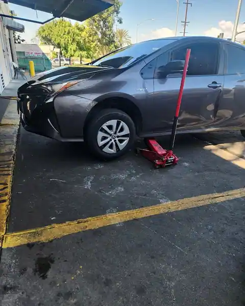 Brothers Auto Repair in Pico Rivera