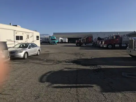 Luna Trailer Repair Inc. in Pico Rivera