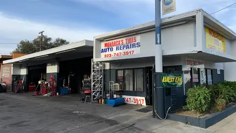 Monarcas Tires Auto Repair in Pico Rivera