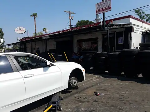 Salgado Tire Services in Pico Rivera