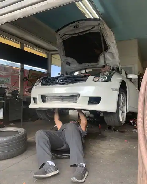 El Che Auto Repair in Pomona