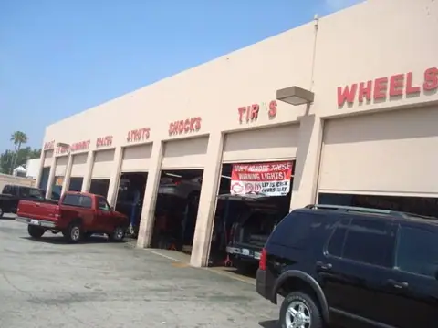 POMONA TIRE & AUTO REPAIR in Pomona