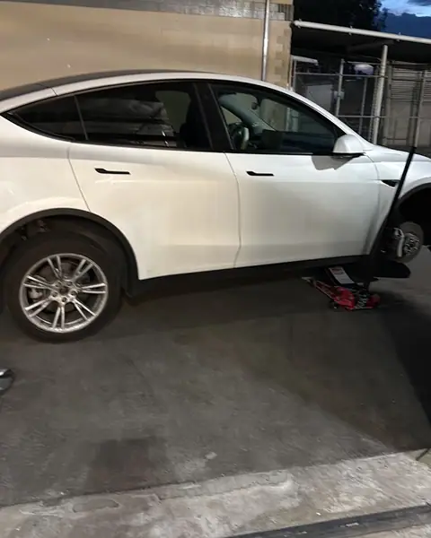 Auto-N-Go Tire Shop（加州轮胎大王） in Rancho Cucamonga