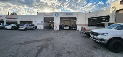 Aris Auto Repair & Exhaust in Reseda