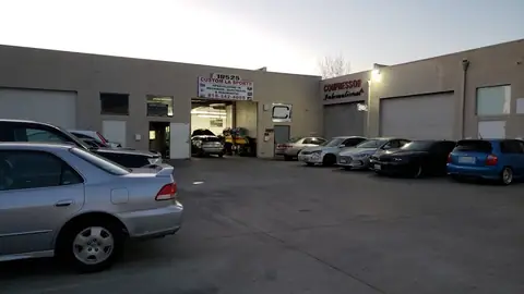 Custom La Sports in Reseda