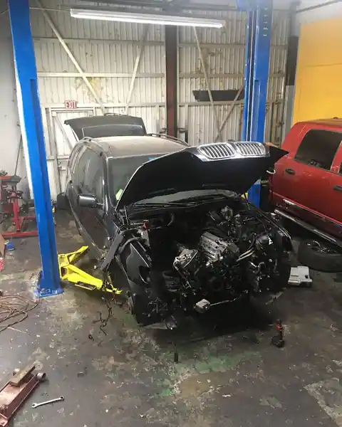 DIG Auto Service in Reseda