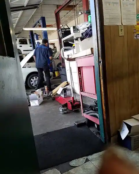 Lemus Auto Repair in Reseda