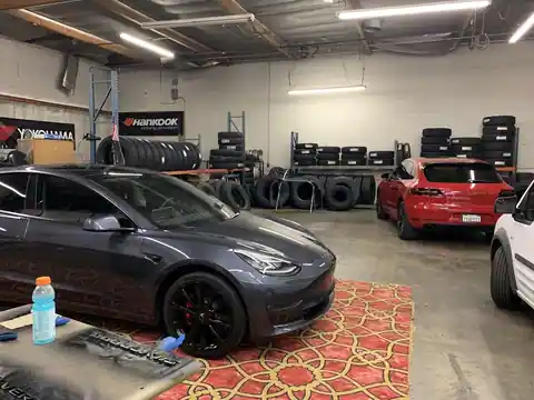 Renovatio Motorsports in Reseda
