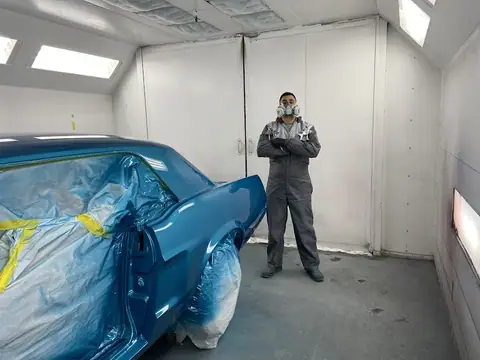 Solution Auto Center in Reseda
