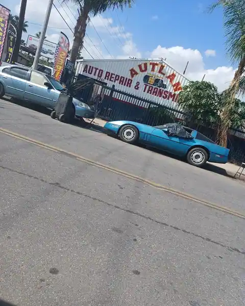 Autlan Auto Repair in Riverside