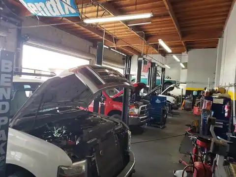 Big J's Auto Repair & Fleet Services in Riverside