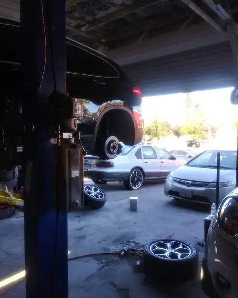 Frank's Auto Repair in Riverside