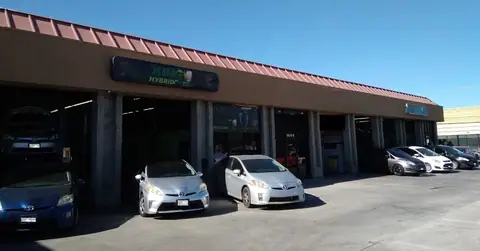 KING OF HYBRID & EV AUTO REPAIR in Riverside
