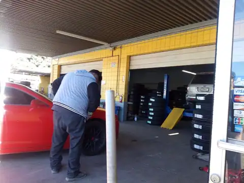 Kora's Tires in Riverside