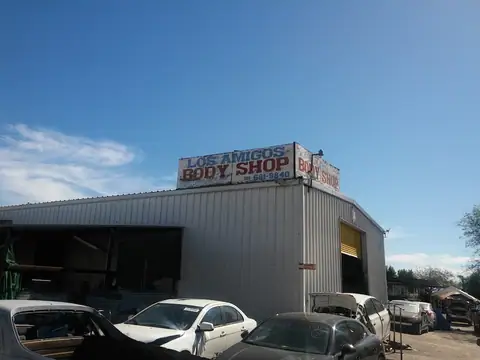 Los Amigos Body Shop / Paint & Collision Center in Riverside