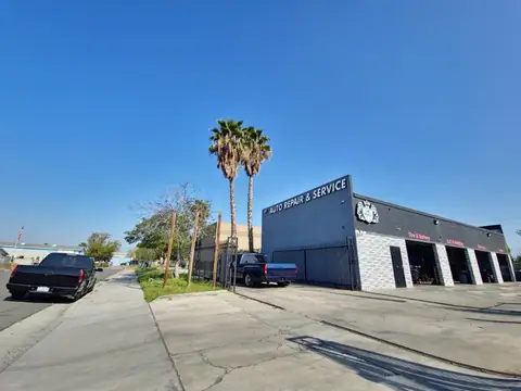 Los Reyes Automotive in Riverside