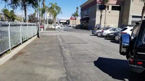 Plaza II Automotive, Inc. in Riverside
