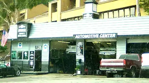 Walton's Automotive in Rolling Hills Estates