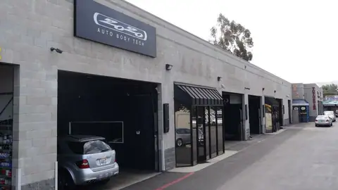 2020 Auto Body Tech - Rowland Heights 羅蘭崗維修中心 in Rowland Heights