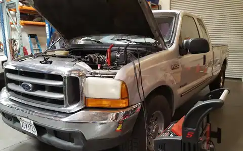 Lakes Auto Service in San Bernardino