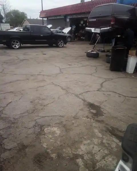 V & L Auto Repair in San Bernardino