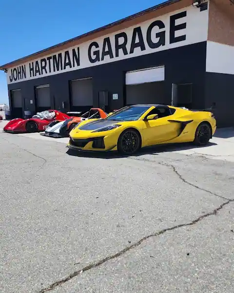 Max's Automotive in San Fernando
