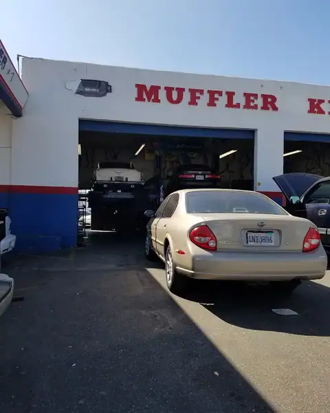 Muffler King & Transmissions in San Fernando