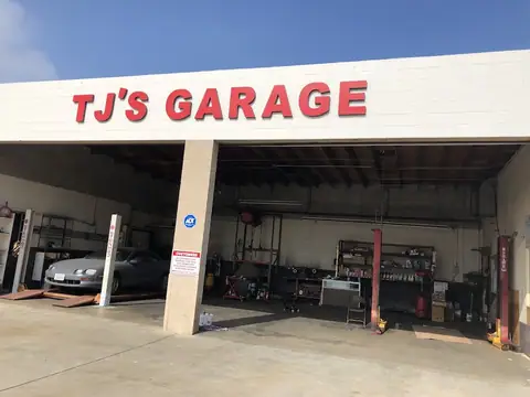 TJ's Garage in San Gabriel