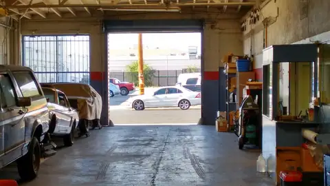 Pierce Brothers Garage in San Pedro