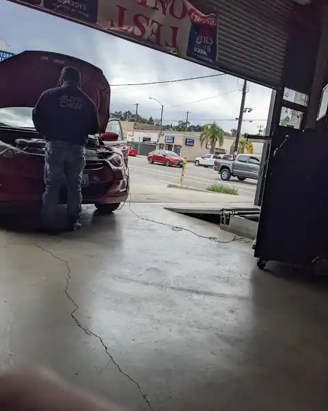 Speedy Smog in San Pedro