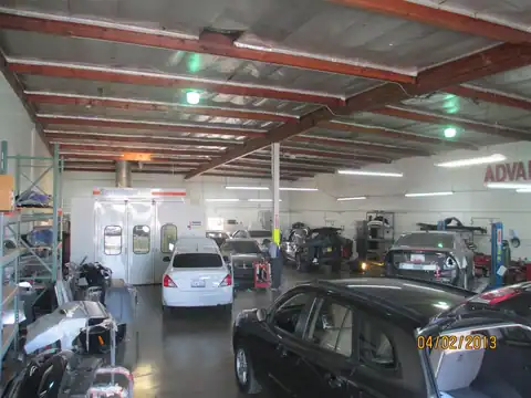 Advance Auto Body in Santa Fe Springs