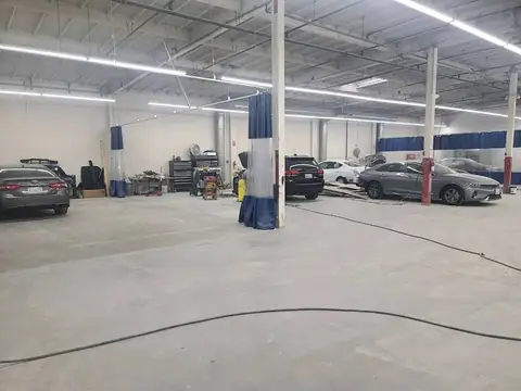 Santa Fe Collision Center in Santa Fe Springs
