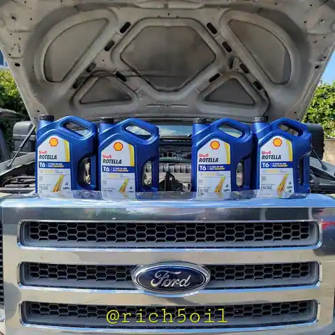 Rich5oil 24/7 Mobile Oil Change in Sherman Oaks