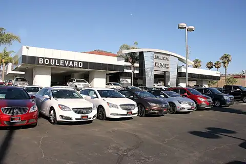 Boulevard GMC in Signal Hill