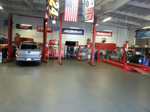 Don's Automotive LLC in Signal Hill