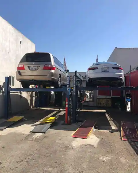 Chepe's Muffler Shop in South El Monte