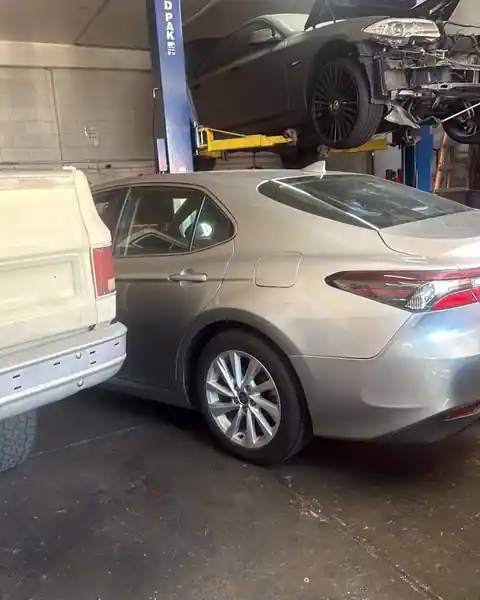 Fuentes Auto Repair & Electric in South Gate