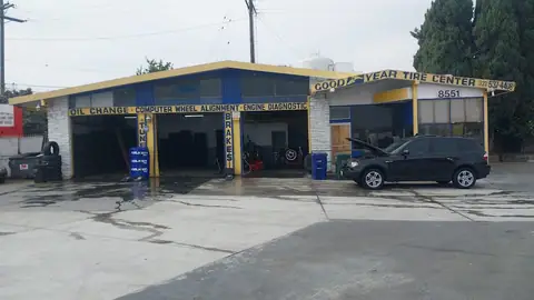 G&J tires and autocare in South Gate