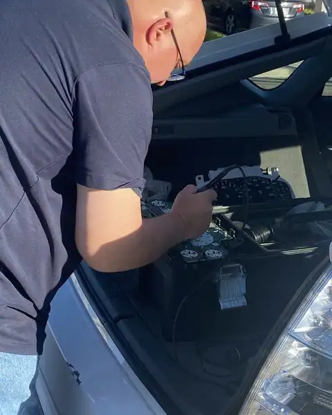Speedometer Garage in Sun City