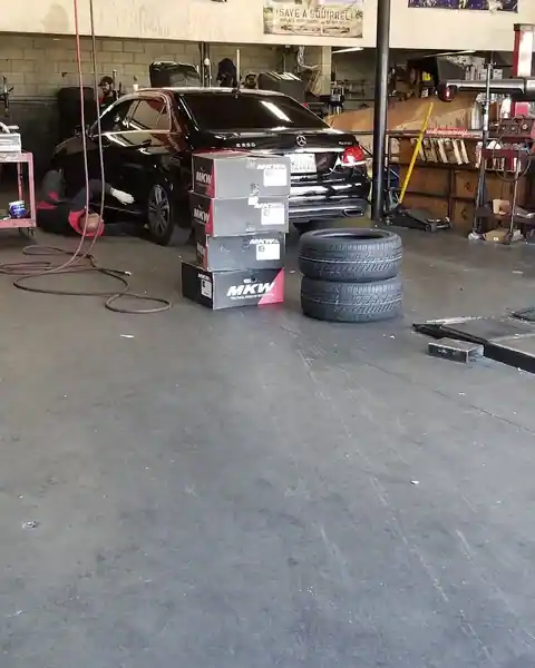 ANG Mercedes Auto Services in Sun Valley