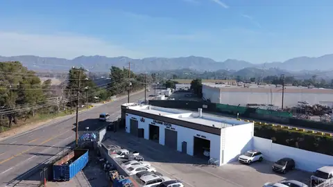 Pinnacle Auto Center in Sun Valley