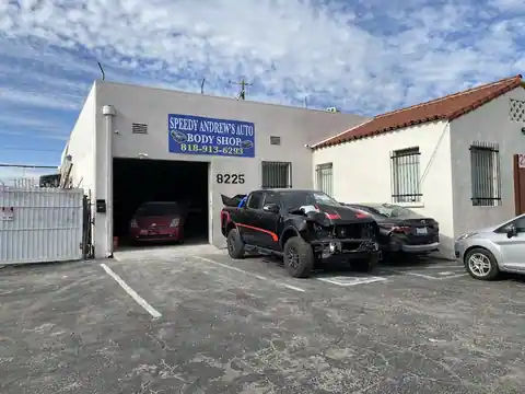 Speedy Andrew's Auto Body Shop in Sun Valley