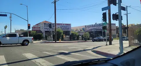 Omar's Wheels & Tires in Sylmar